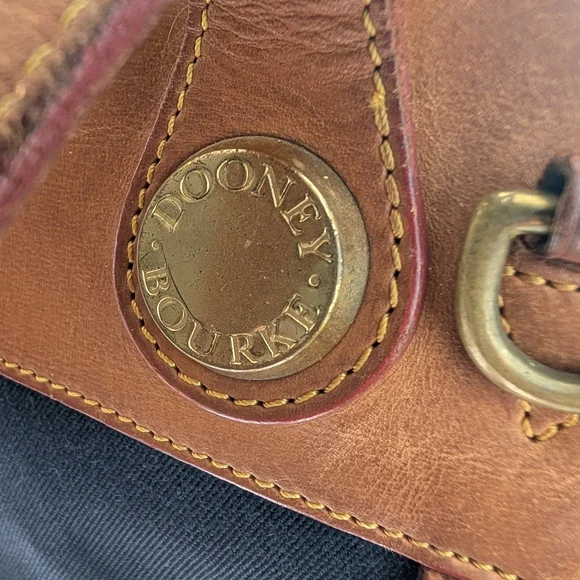 Vintage Dooney & Bourke No. B06640 Cabriolet Zip Satchel, Navy Canvas & Leather - Picture 6 of 15